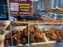 -老鼎万春卤菜(五代传承创始老店)