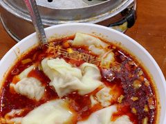 红油抄手-胡成记口蘑龙眼包子(盐道街店)