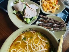 猪肘汤面-亮亮面馆(经六路店)