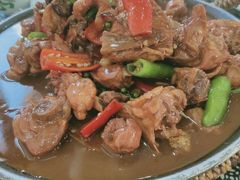 -八两八金·莱芜特色炒鸡(市南漳浦路店)