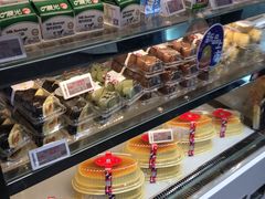 面包甜点陈列柜-幸福西饼面包茶饮(车公庙店)