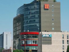 -麦当劳(展览路店)