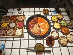 -贰回巷火锅馆(钟楼店)