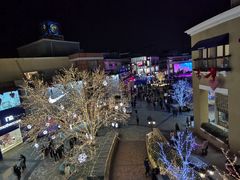 -泡泡玛特POPMART(蓝色港湾店)