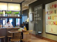 用餐区-肯德基(鲁迅路店)
