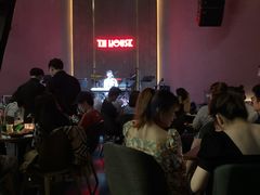 -TZ House音乐现场(来福士中心店)