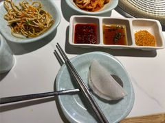 腌萝卜片-猪啊牛呀羊啊铜盘烤肉(正大广场店)