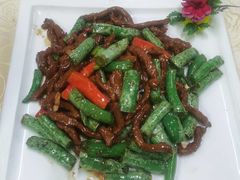 -方鼎食府