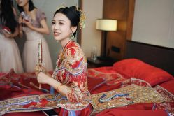 -LOVINA洛维娜婚纱礼服
