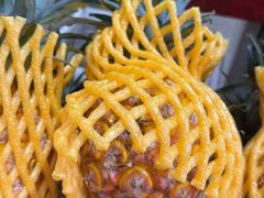 -上海龙吴水胜海发市场