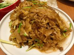 酸菜炒粉-老昌春饼(中央大街店)