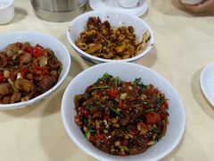 -笨罗卜浏阳菜馆(太平街店)
