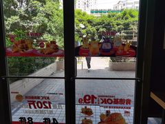 -家乐福(古北店)