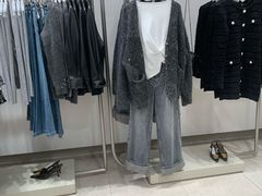 -URBAN REVIVO(七宝领展广场店)