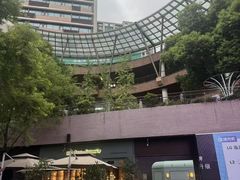 -瑞虹新天地月亮湾