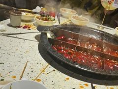 -红九格老火锅(三峡广场店)