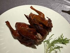 古法烧乳鸽-惠食佳(滨江大公馆店)