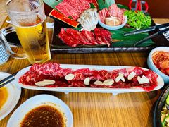 -炼火烤肉店