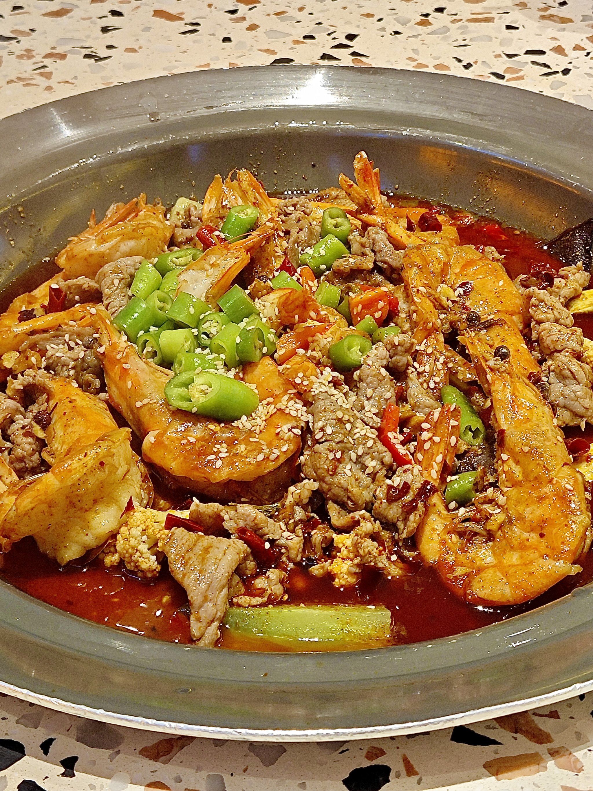 到底是谁还没有吃过这个焖锅啊