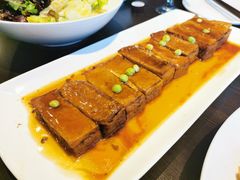 -老牌坊鲁菜名店(美莲广场店)