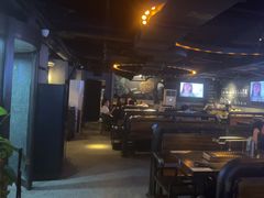 -麦凯伦烧烤·精酿超级工厂店(金桥总店)