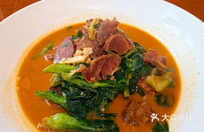 Suzhou-style Beef with Baby Cauliflower