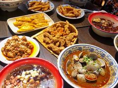-爆炸头阿姨小四川正宗川味小吃(无任何分店)