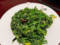炒豌豆尖-嘉里饭庄