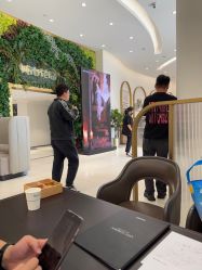 -城市花园婚纱摄影