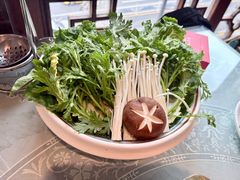 -小天鹅火锅·一线江景洪鼎旗舰店(洪崖洞店)