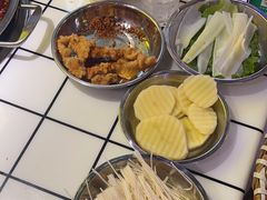 -巴隆门重庆老火锅(太湖路店)