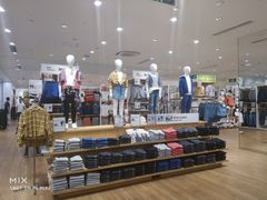 -优衣库(哈尔滨香坊万达广场店)