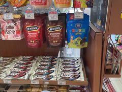 零售区-全家便利店(沪青平公路四店)