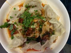 手工包的钟水饺-爆炸头阿姨小四川正宗川味小吃(无任何分店)