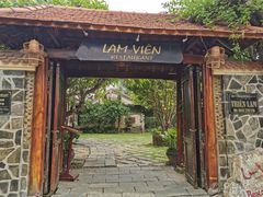 -Lam Vien Restaurant
