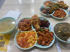-晓宇盒饭(民安街店)