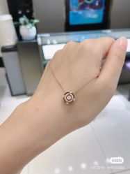 -周大福CHOW TAI FOOK(金汇广场珠宝店)