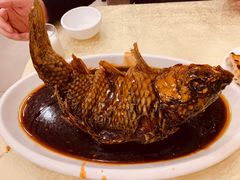 罾蹦鲤鱼-奥华餐厅·老张记(台基厂店)