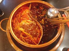 蕃茄鸳鸯锅-镇江龙·火锅串串(武侯祠店)