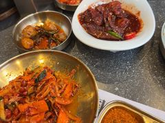 -草家酱蟹炭火烤肉店(珲春南路一店)