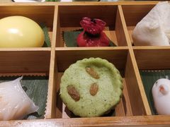 -粤港湾砂锅粥·宵夜(宝龙店)