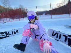 -亚布力新体委滑雪场