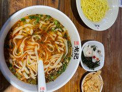 -湘人龙记老长沙米粉(鸟巢店)
