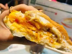 招牌咸牛肉芝士猪仔包-华嫂冰室(尖沙咀店)