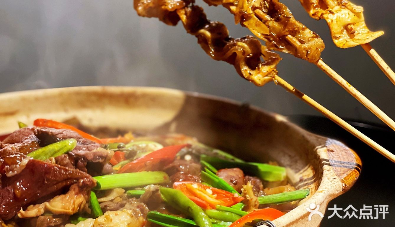 一样的烧烤体验，烤出不一样的风格～腰约小酒馆值得你来打卡！