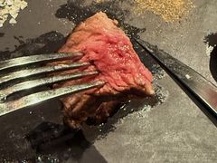 -恰餐厅及酒吧 CHAR Bar & Grill (北京丽都皇冠假日店)