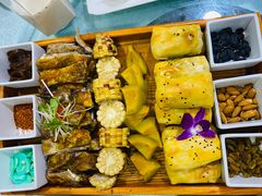 -马尔龙新疆饭店·清真(长青路店)