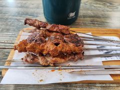 -歹歹的加个面过油肉拌面