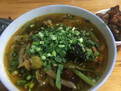 -越洋肖氏老米线(杨家坪店)