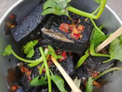 -黑色经典臭豆腐·湖南特产(步行街店)